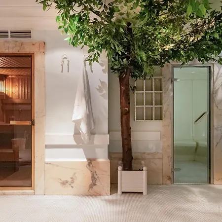 Hotel Lebzelter Zell am See