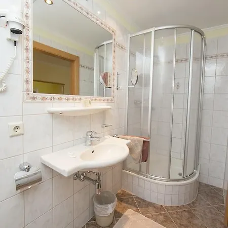 Lebzelter 3*