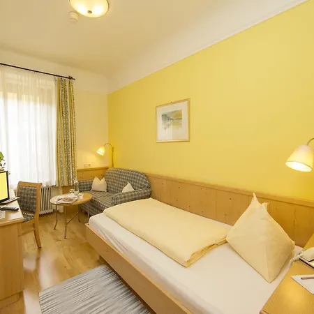 Lebzelter Otel 3*